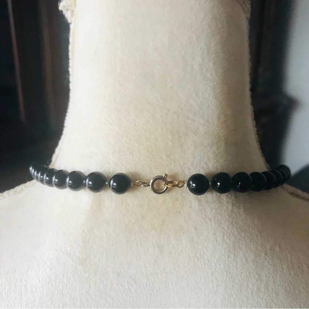 Vintage 80s black plastic pearl necklace